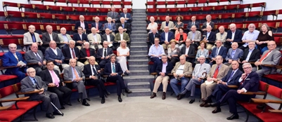 Homenaje a los médicos que han cumplido 50 años de colegiación
