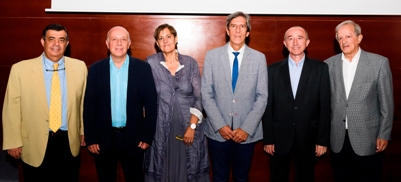 Expertos aseguran que el problema del acceso a los medicamentos puede acabar con el SNS y piden la implicación de médicos, Administración, políticos, ciudadanos y estudiantes de Medicina