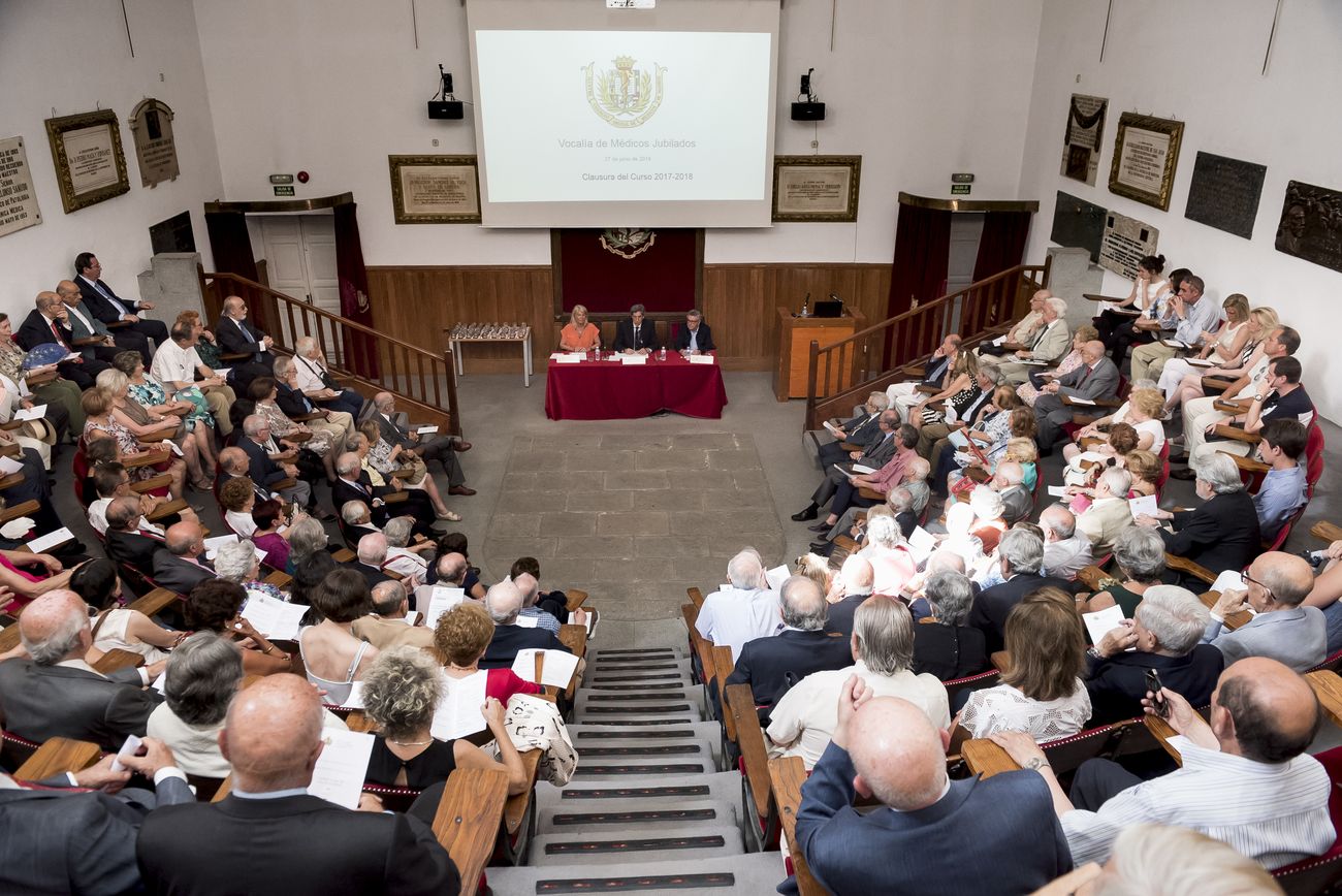 El ICOMEM ha rendido homenaje a los médicos que han cumplido 50 años de Colegiación