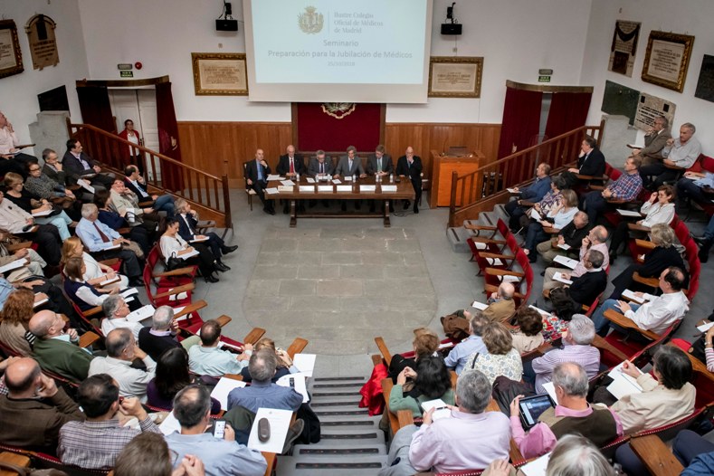 Los cambios que supone la jubilación, analizados por expertos en el Colegio de Médicos de Madrid