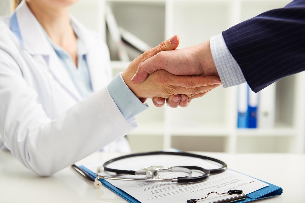 Esta tarde el Colegio de Médicos de Madrid dará la bienvenida a los peritos que desarrollarán su actividad en 2019