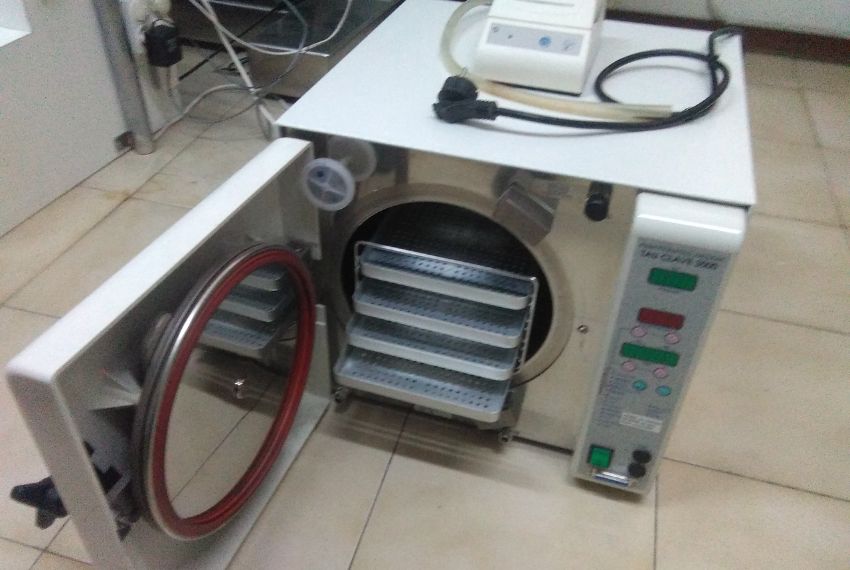 Autoclave de esterilización con impresora