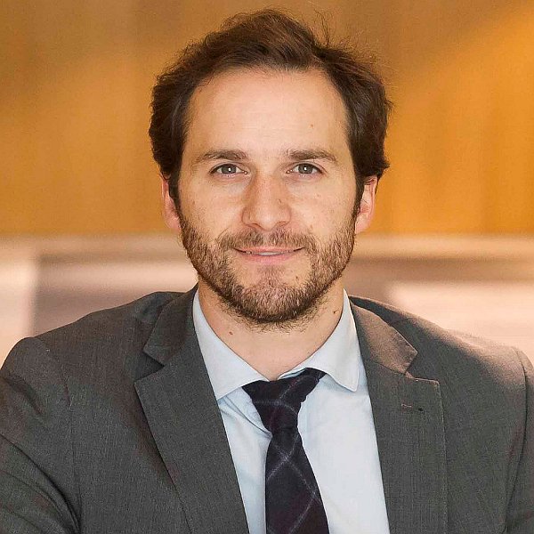 A las 17:00 horas ¿ Cómo trabajar en investigación médica en EEUU?