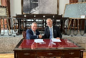 Dr. Manuel Esteban Guil, presidente del Hospital Príncipe de Asturias
